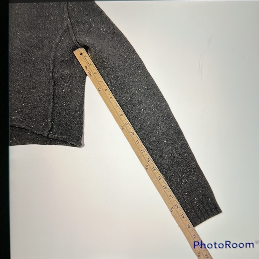 Romeo & Juliet Cropped Sweater Size-S - Picture 5 of 10